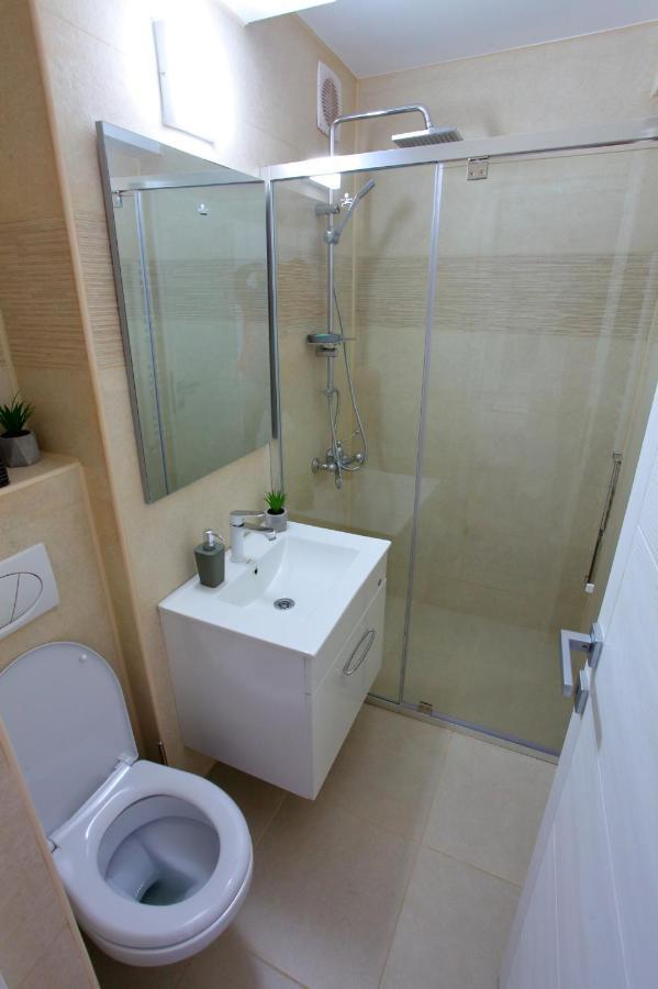 Apartament Delora View Bumbesti-Jiu Exteriér fotografie
